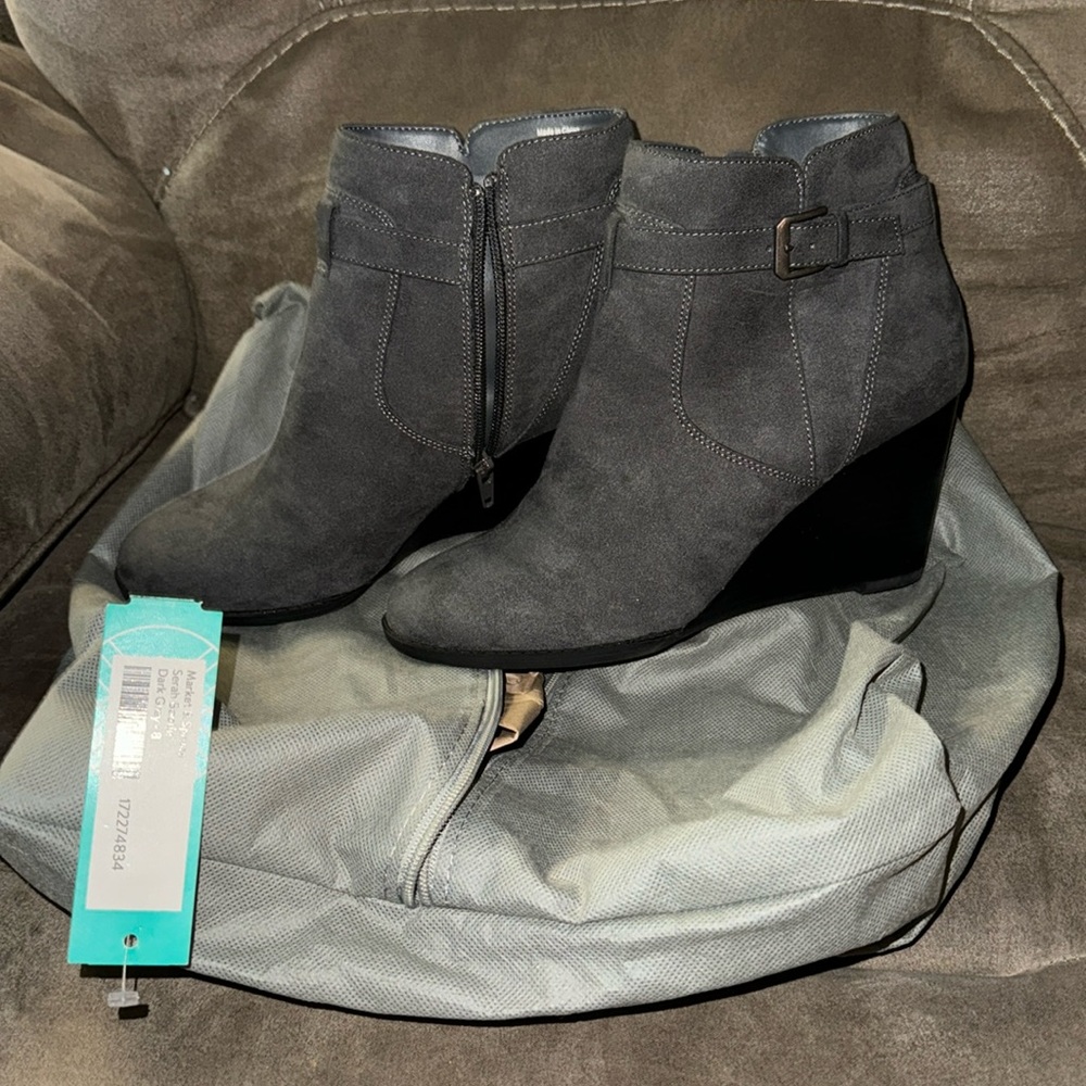 Gray wedge heal booties